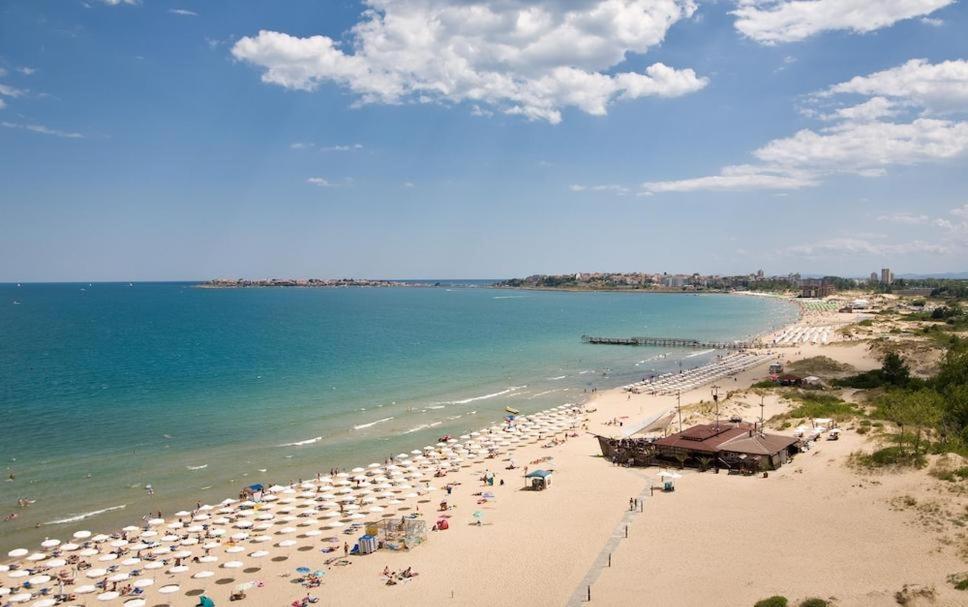 Къща За Гости Карел Νεσέμπαρ Εξωτερικό φωτογραφία