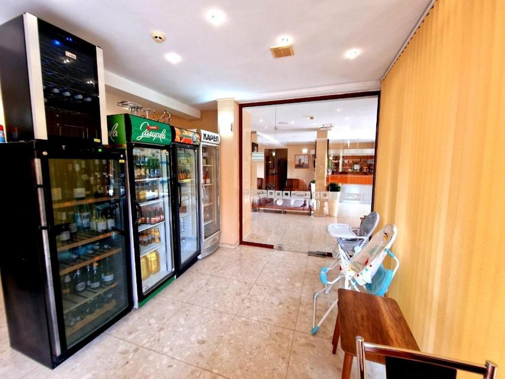 Къща За Гости Карел Νεσέμπαρ Εξωτερικό φωτογραφία